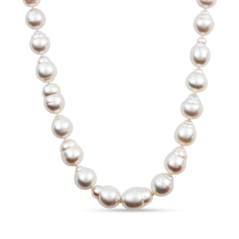 18″ tahitian pearl necklace with 14k white gold clasp